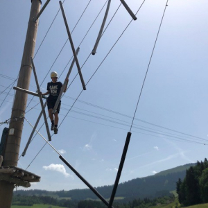 Dienstag (33c)