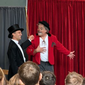 Clownshow (3)